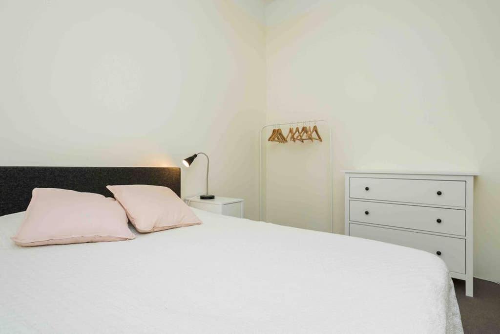 Best Location, Beautiful And Quiet Old Town Apt. Reval Esterno foto