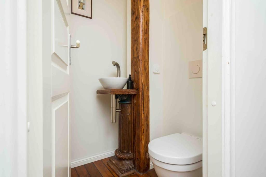 Best Location, Beautiful And Quiet Old Town Apt. Reval Esterno foto